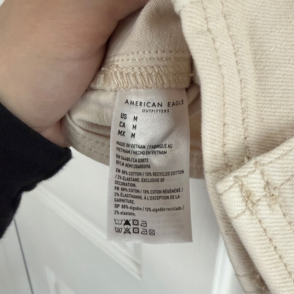 American Eagle Denim Button-Up Crop Top - Picture 3 of 4